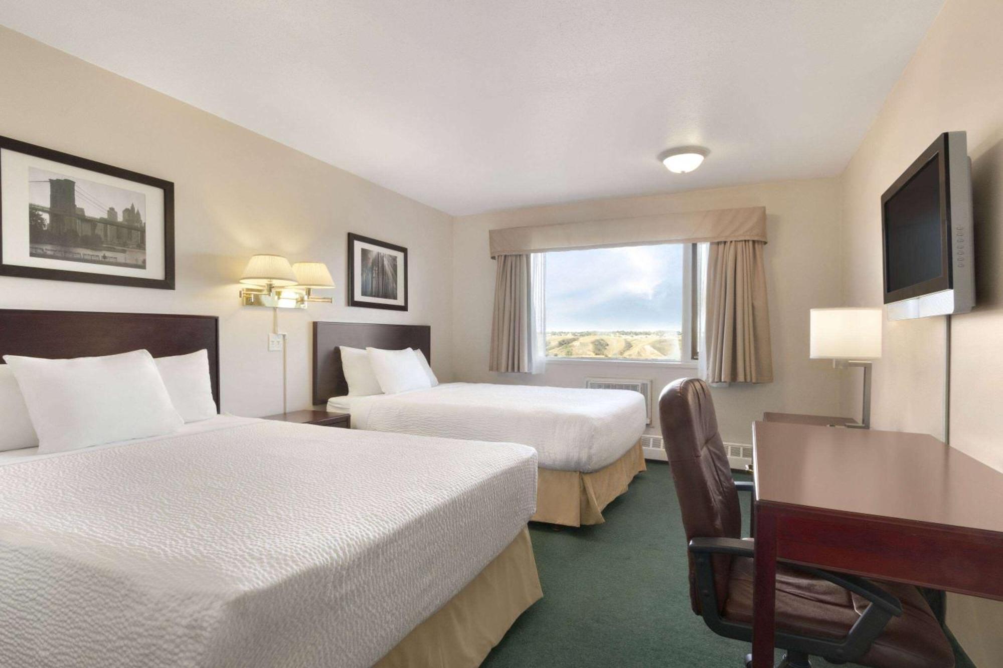 Days Inn By Wyndham Lethbridge Εξωτερικό φωτογραφία